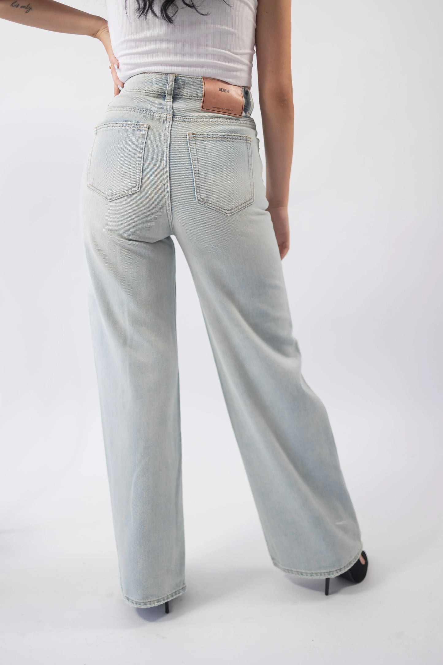 Blugi dama wide leg cu decupaj lateral - Lemus