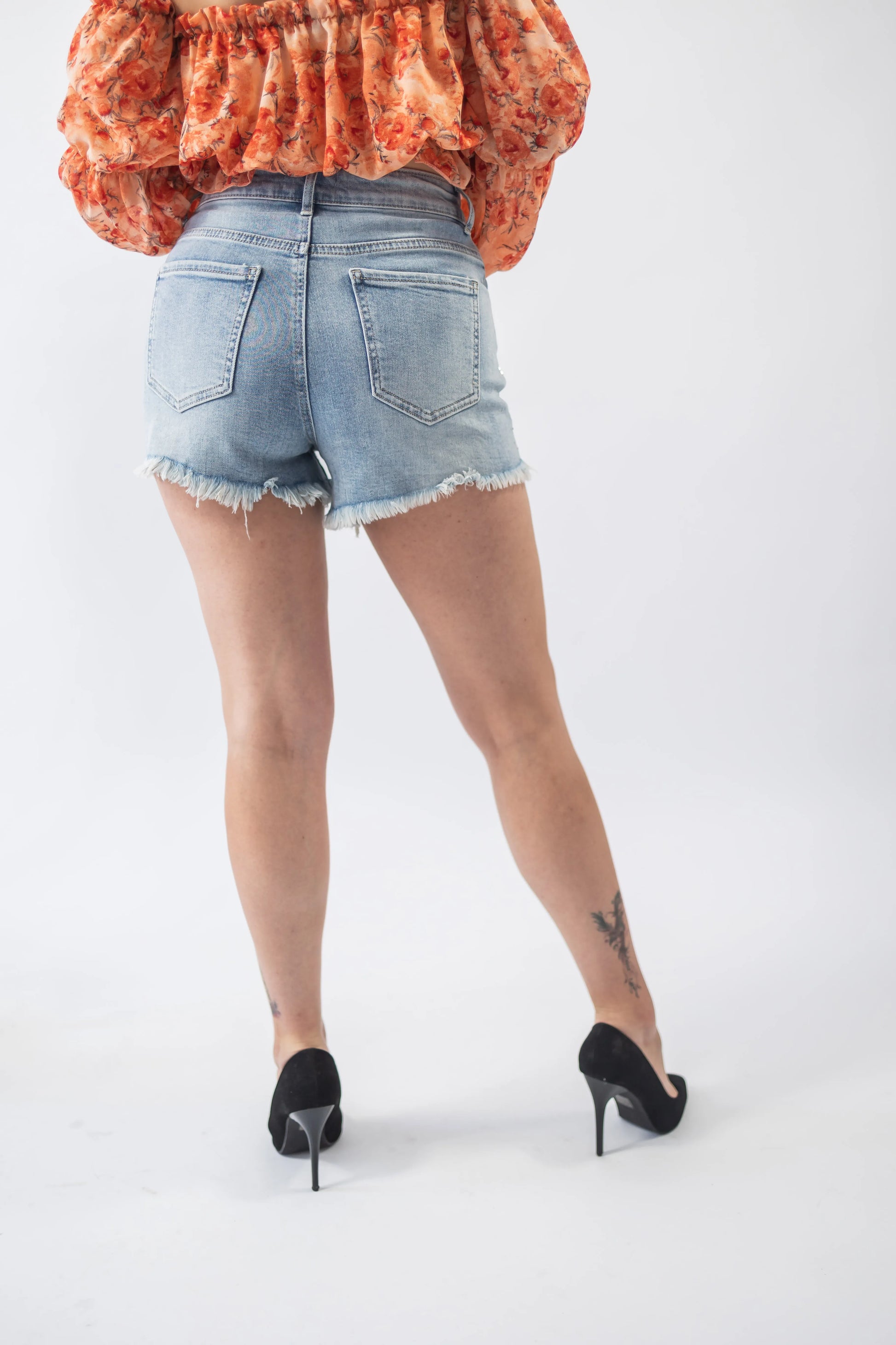 Pantaloni scurti aplicatii florale - Lemus